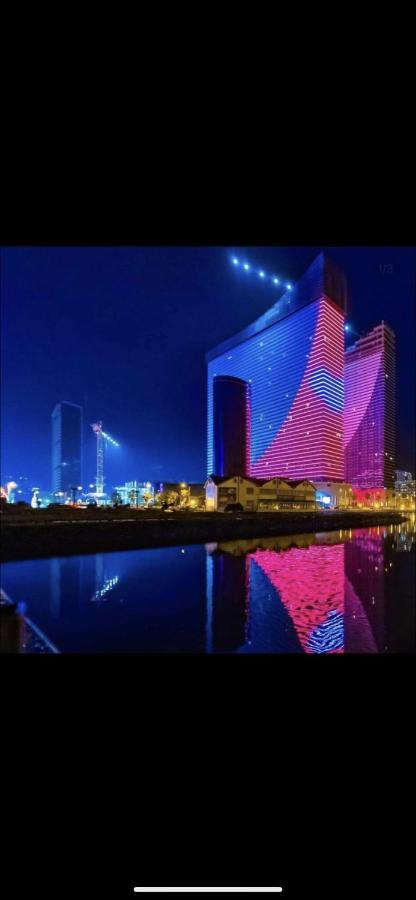 Panorama Aparthotel Orbi Cityバトゥーミ エクステリア 写真