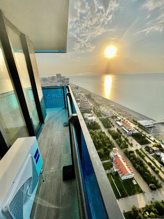 Panorama Aparthotel Orbi Cityバトゥーミ エクステリア 写真
