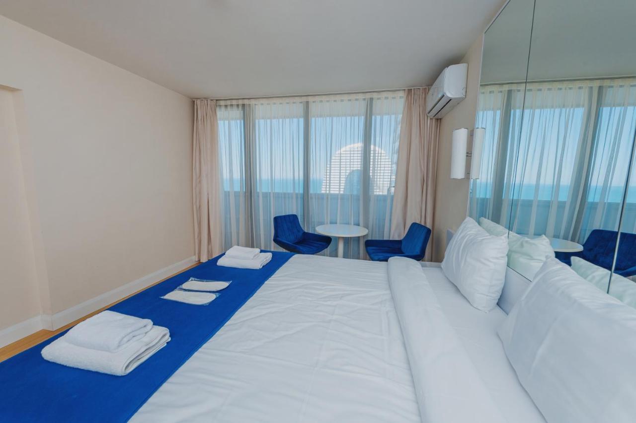 Panorama Aparthotel Orbi Cityバトゥーミ エクステリア 写真