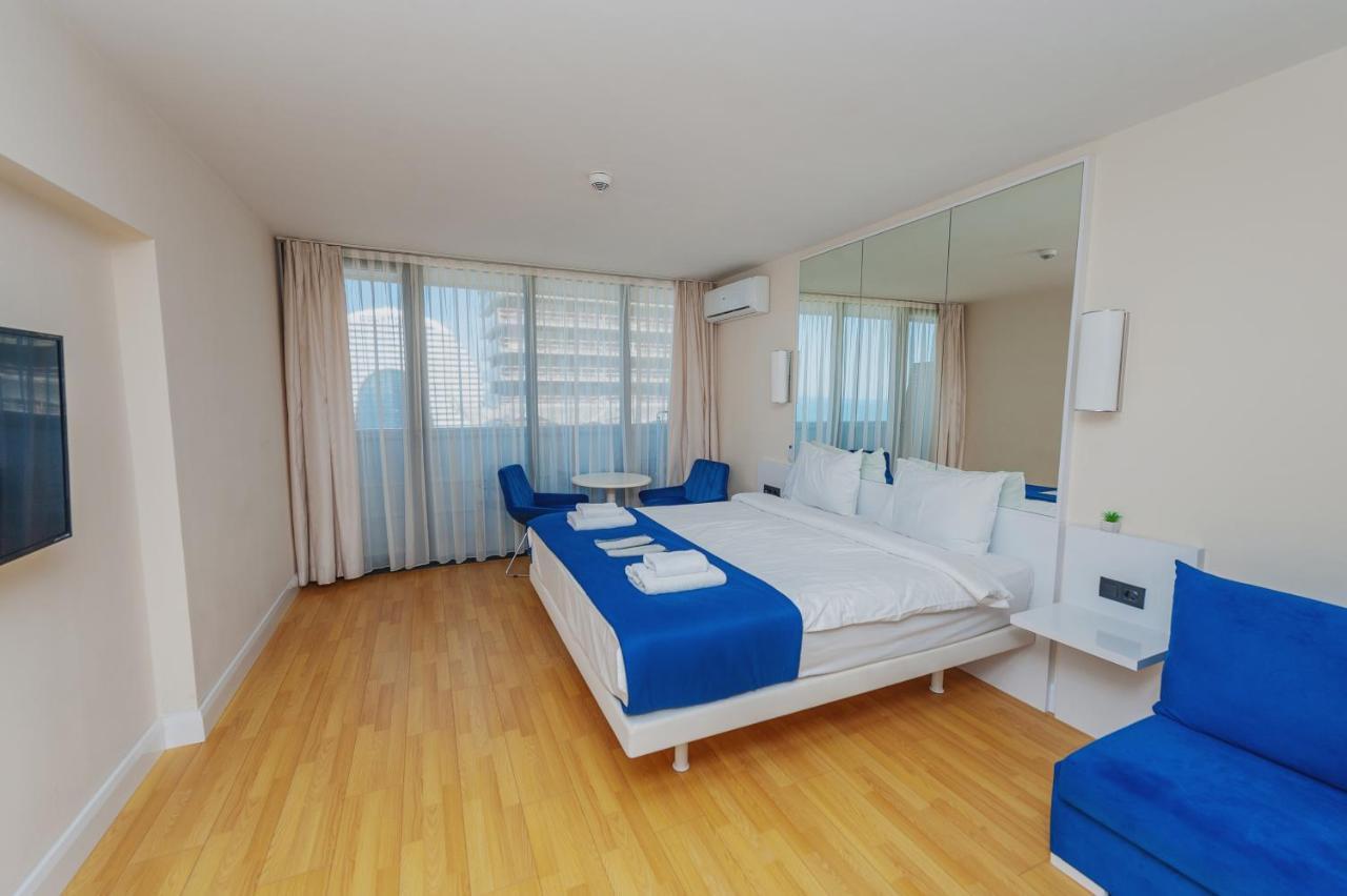 Panorama Aparthotel Orbi Cityバトゥーミ エクステリア 写真